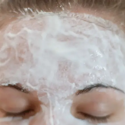 Erfrischende Maske gegen Pickel