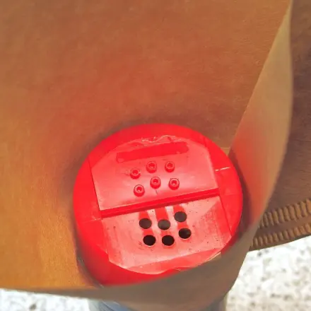 Gewürzstreuer aufüllen