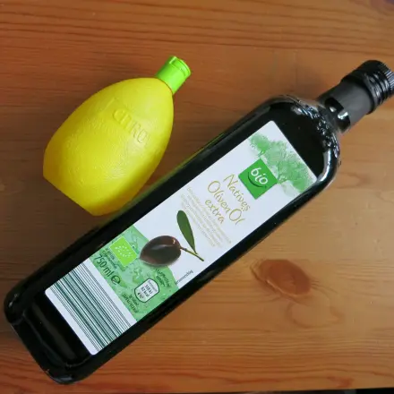 Kaschmirweiches Haar mit Zitronensaft und Jojobaöl/Olivenöl