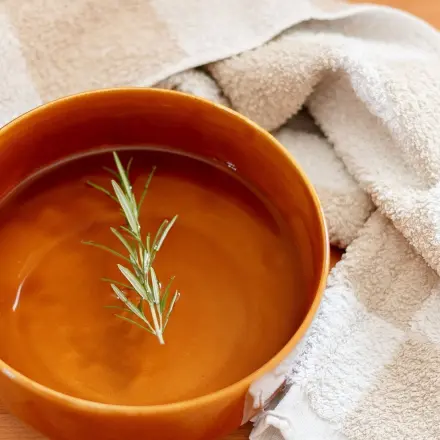 Mitesser bekämpfen mit Dampfbädern