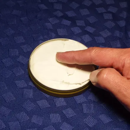 Herpes mit Penatencreme vorbeugen