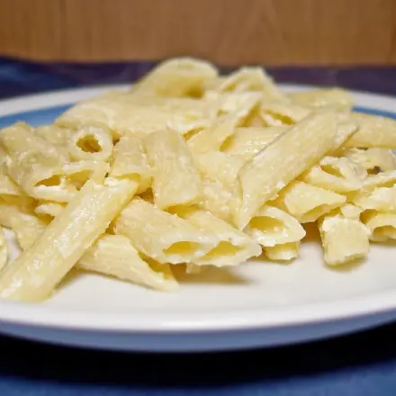 Süße Nudeln mit Frischkäse