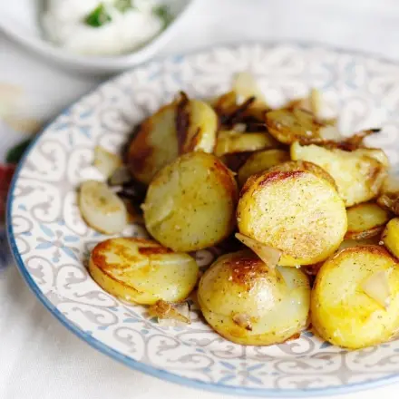 "Bratkartoffeln" mal ganz anders und sogar gesund, mit Dip