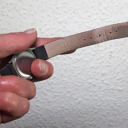 Mit Apfelessig Gerüche an Lederarmbändern entfernen
