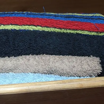 Tipp für kleinere Personen: Wäsche oben im Schrank verstauen