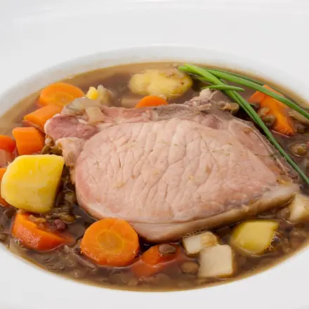 Rübenmus mit Kasseler und Kochwurst