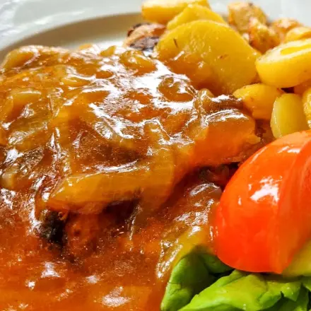 Zwiebelsoße: schnell, einfach, lecker