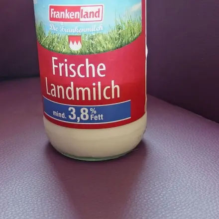 Ledersofa günstig pflegen + putzen mit Vollmilch