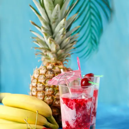 Banane-Kirsch Cocktail (Kiba)