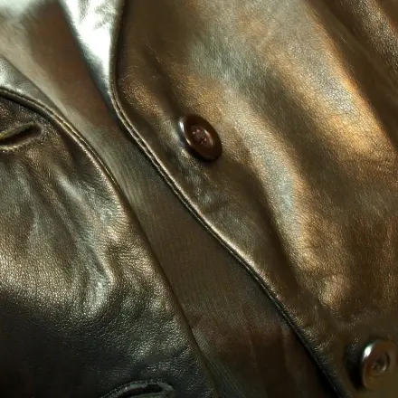 Leder- Jacken, Gürtel, Taschen weich machen