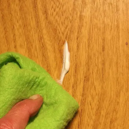 Preiswerte Möbelpolitur