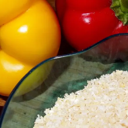 Paprikaschoten mit Hirse gefüllt