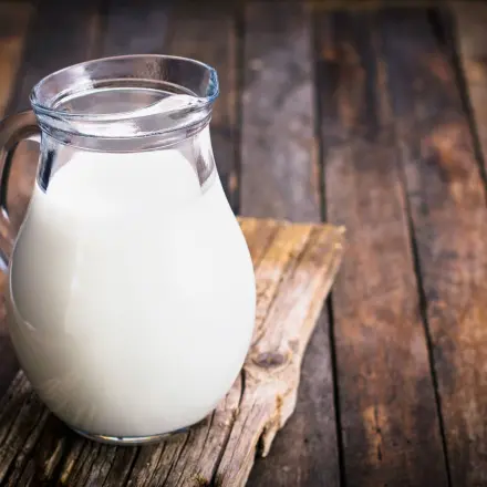 Abschminken ohne Chemie mit Milch und Sonnenblumenöl