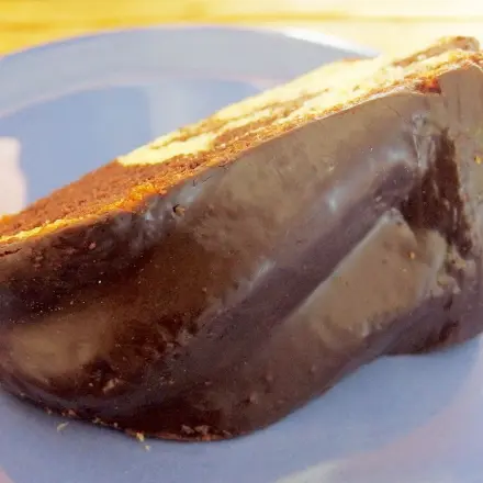 Schokoladenglasur in der Mikrowelle schmelzen