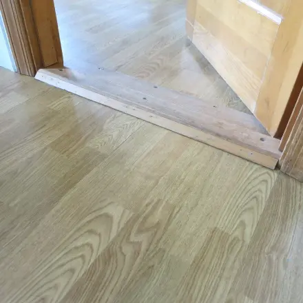 Laminatpflege mit Weichspüler