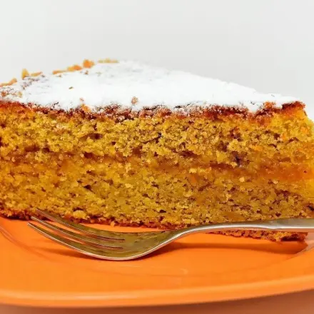 Karottenkuchen mit Nüssen