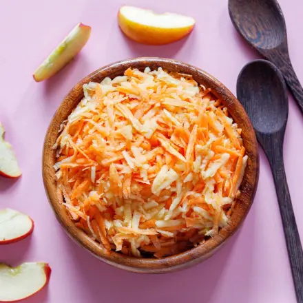 Apfel-Möhren-Rohkostsalat