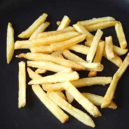 Kalte Pommes nochmal knusprig lecker machen