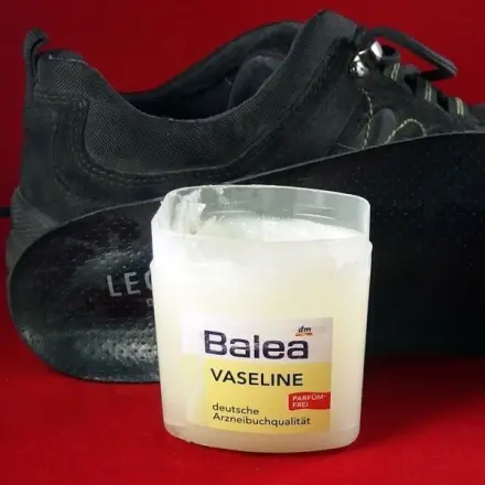 Quietschende Schuhe