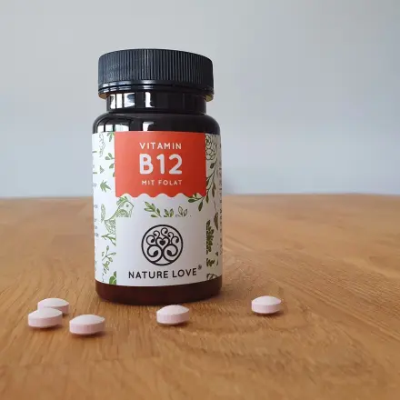 Vitamin B6 und B12 gegen hartnäckige Pickel