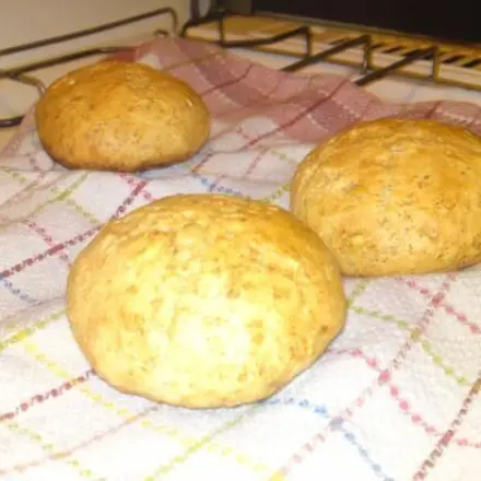 Grundrezept Weizenbrot / Weizenbrötchen