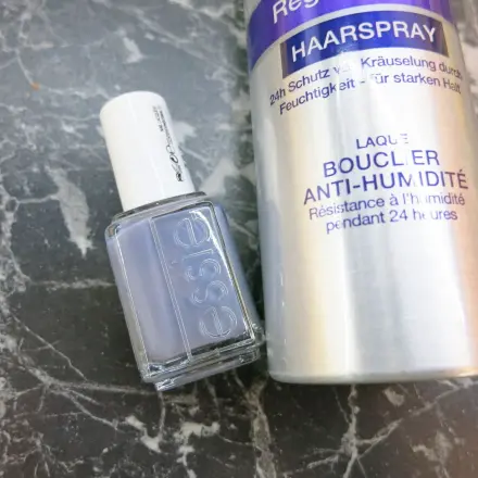 Nagellack härten mit Haarspray