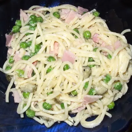 Spaghettisalat mit Schinken