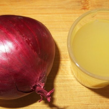 Zwiebeln mit Ananassaft ablöschen