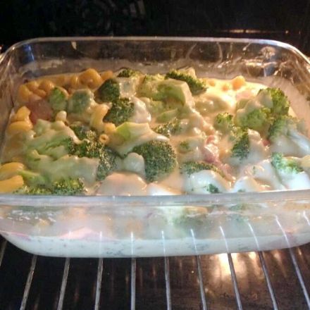 Brokkoli-Auflauf mit Hollandaise