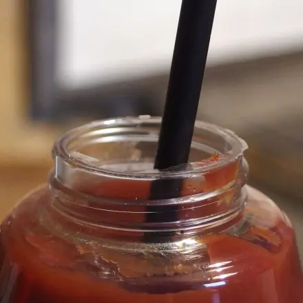 Was tun, wenn Ketchup nicht aus der Flasche will?