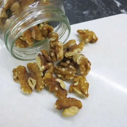 Walnüsse leichter schälen