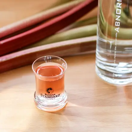 Einfacher Rhabarberlikör