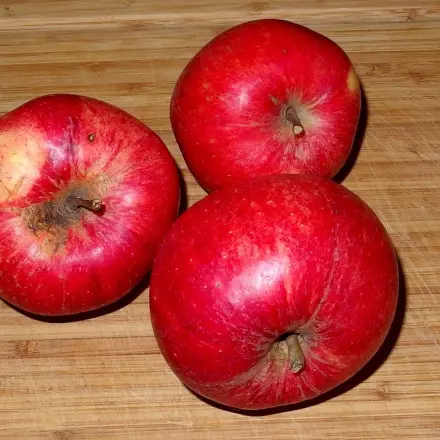 Geschälte Äpfel werden nicht braun in Apfelsaft