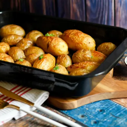 Gebackene Kartoffeln aus dem Backofen