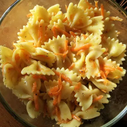 Nudel-Möhren-Knoblauch Salat unter 1 Euro