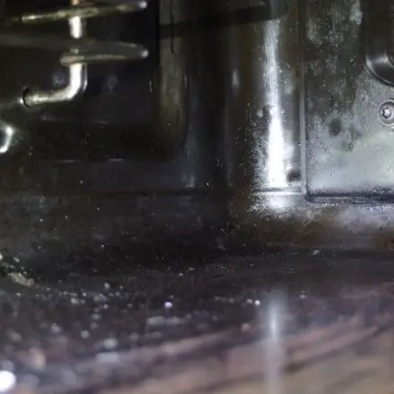 Backofen reinigen mit Glaskeramikfeldreiniger