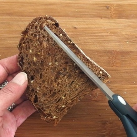 Wer mag: Brotkruste leichter entfernen