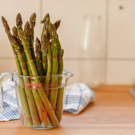 Spargel und Gemüse frischer halten