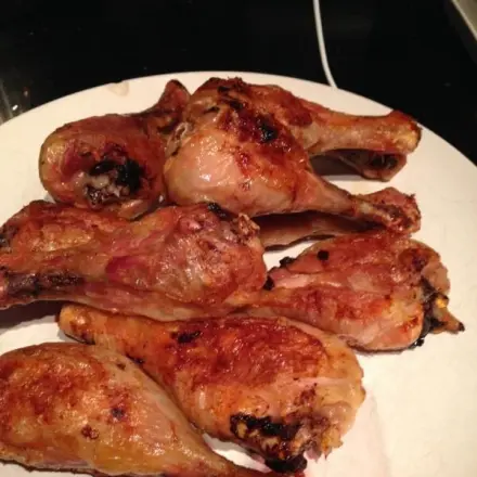 Gegrillte Hähnchenschlegel