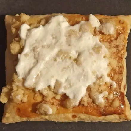 Blätterteig-Streusel-Schnitten