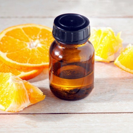 Orangenöl gegen Warzen an den Händen