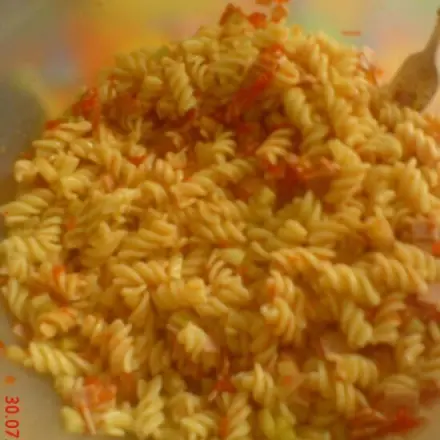 Nudelsalat mit Fertig-Dressing