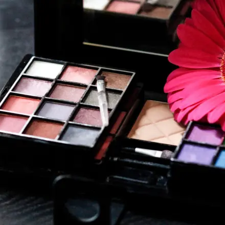 Ersatz für Augenbrauenstift