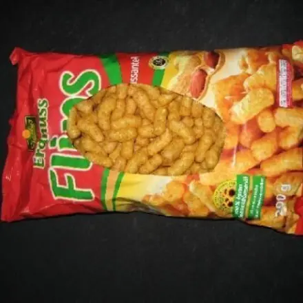 Kartoffelchips auf Parties servieren