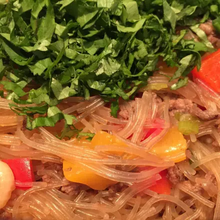 Asiatischer Glasnudelsalat