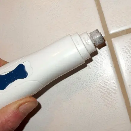 Mit dem Dremel gegen Schimmel in den Fugen