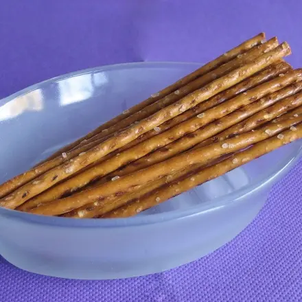 Salzige Snacks nicht auf Silberschale anbieten