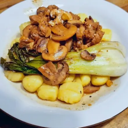 Rinderfilet mit Steinpilzgnocchi und Safran-Fenchel