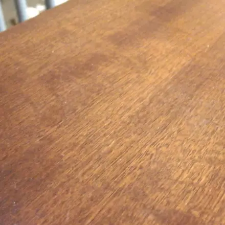 Wasserflecken auf Möbel