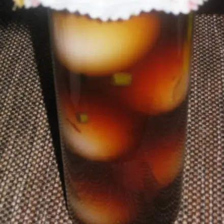 Leckere Essig-Kräuter-Eier im Glas